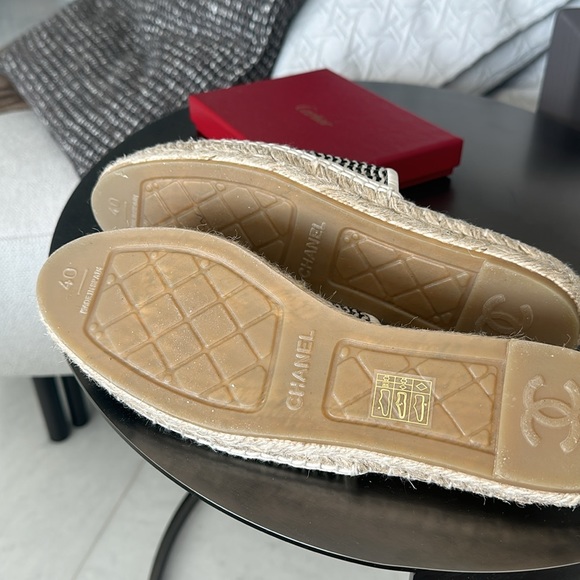 Chanel authentic mules .. size 40 - Picture 4 of 5